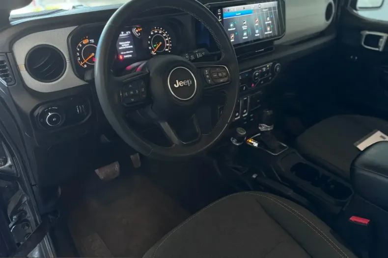 Jeep Wrangler din 2023 cu 51.368 km - oferta JEE242967 - foto 13