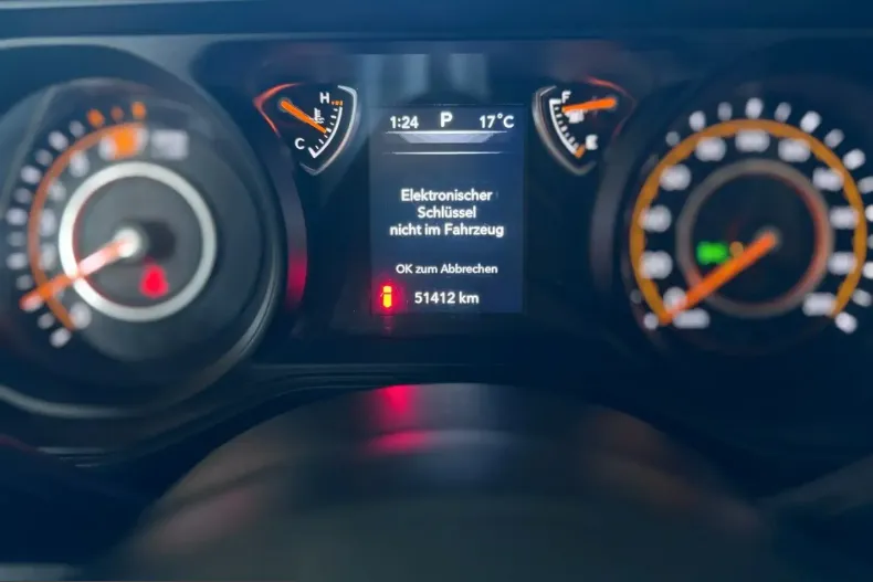 Jeep Wrangler din 2023 cu 51.368 km - oferta JEE242967 - foto 17