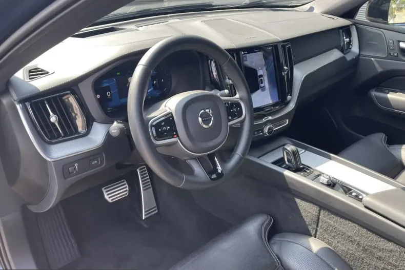 Volvo XC60 din 2021 cu 68.000 km - oferta VOL242971 - foto 10