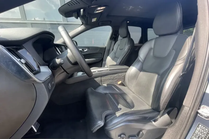 Volvo XC60 din 2021 cu 68.000 km - oferta VOL242971 - foto 11