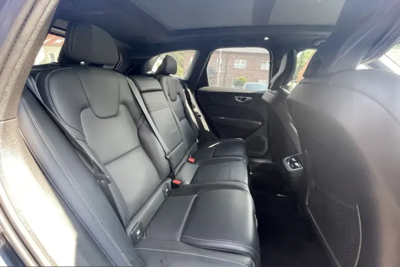 Volvo XC60 din 2021 cu 68.000 km - oferta VOL242971 - foto 15