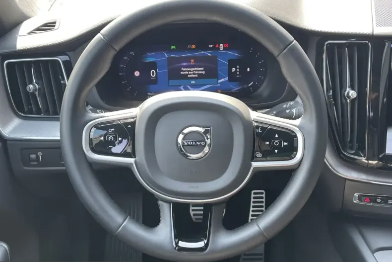 Volvo XC60 din 2021 cu 68.000 km - oferta VOL242971 - foto 20