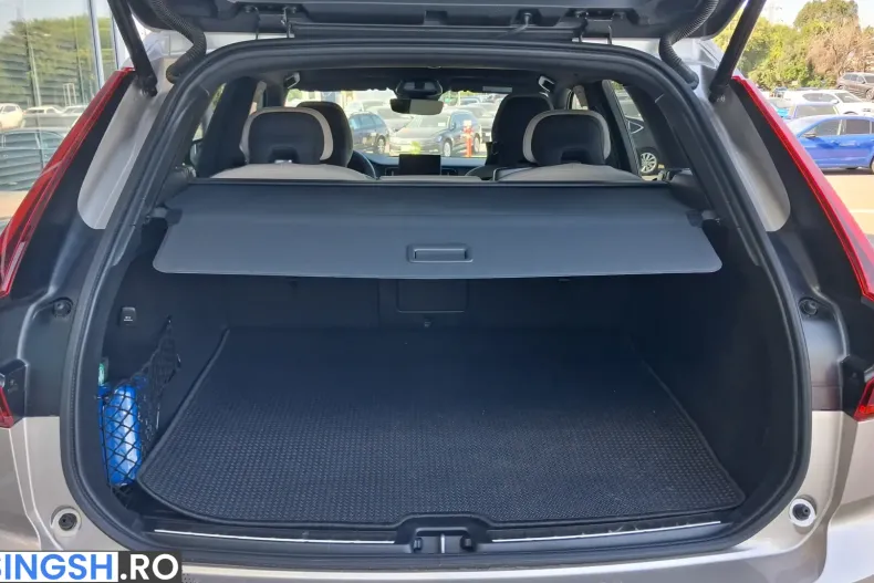 Volvo XC60 din 2026 cu 3.167 km - oferta VOL242972 - foto 8