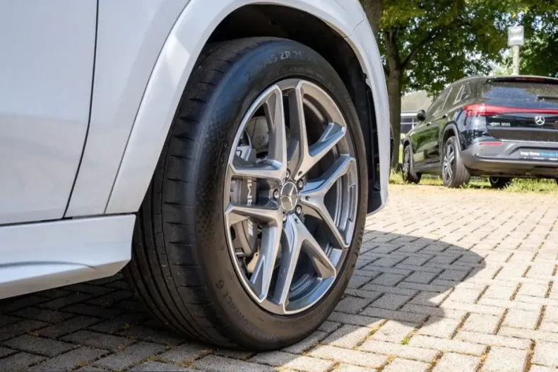 Mercedes-Benz GLE 53 AMG (Clasa GLE) din 2025 cu 35.157 km - oferta MER242976 - foto 6