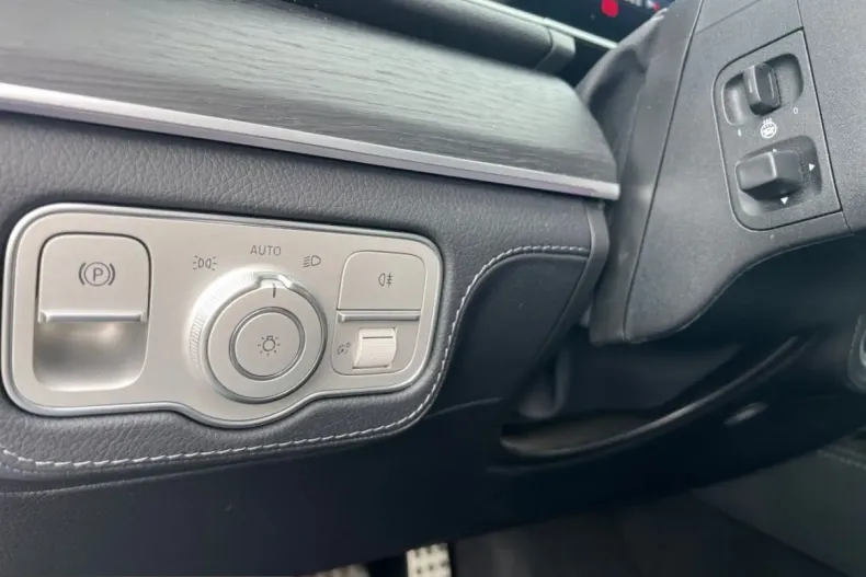 Mercedes-Benz GLE 450 (Clasa GLE) din 2025 cu 29.900 km - oferta MER242981 - foto 12