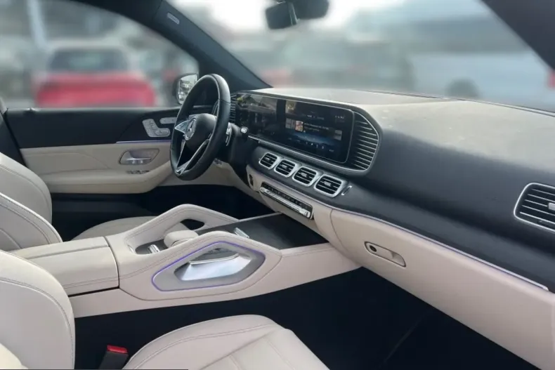 Mercedes-Benz GLE 450 (Clasa GLE) din 2025 cu 29.900 km - oferta MER242982 - foto 9