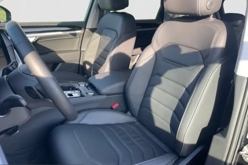 Volkswagen Touareg din 2025 cu 19.060 km - oferta VOL242995 - foto 7