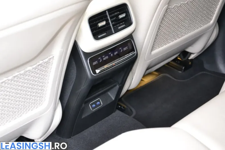 Mercedes-Benz GLE 450 (Clasa GLE) din 2024 cu 15.360 km - oferta MER243006 - foto 24