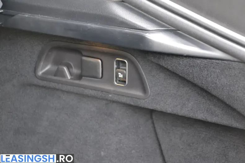 Mercedes-Benz GLE 450 (Clasa GLE) din 2024 cu 15.360 km - oferta MER243006 - foto 29