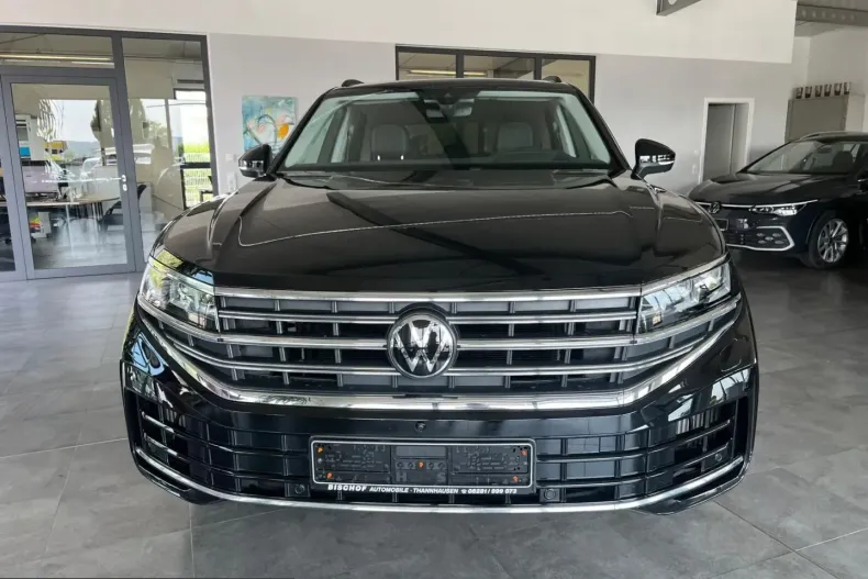 Volkswagen Touareg din 2025 cu 37.300 km - oferta VOL243012 - foto 2