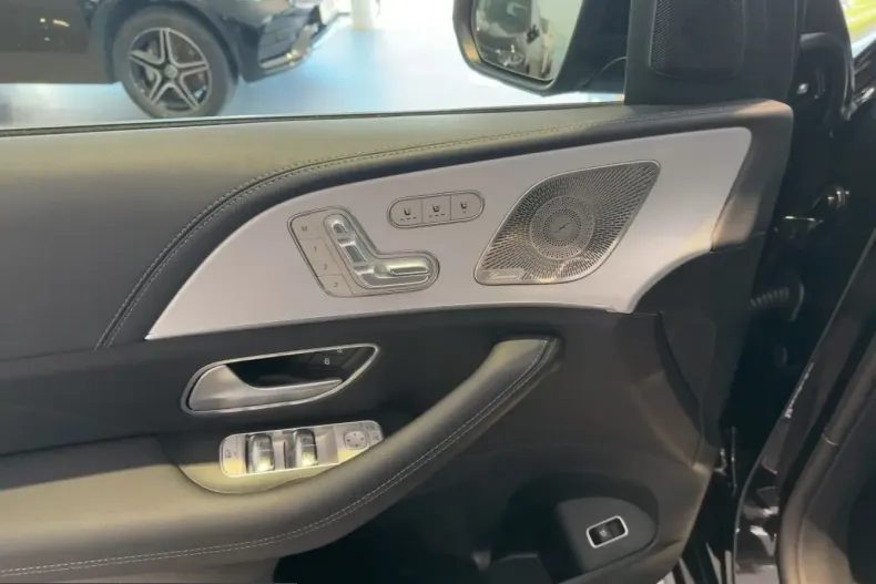 Mercedes-Benz GLE 450 (Clasa GLE) din 2025 cu 23.818 km - oferta MER243013 - foto 12