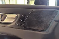 Volvo XC60 din 2021 cu 128.400 km - oferta VOL243021 - foto 8