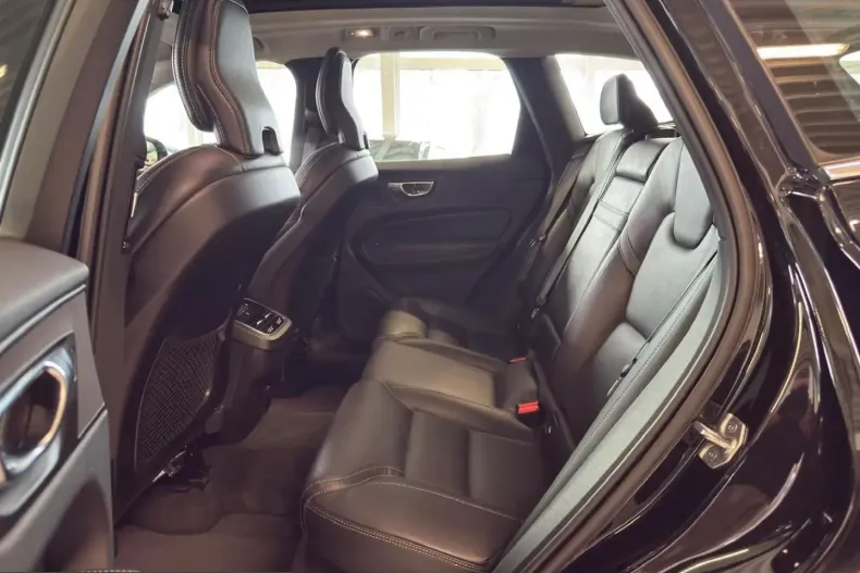 Volvo XC60 din 2021 cu 128.400 km - oferta VOL243021 - foto 13