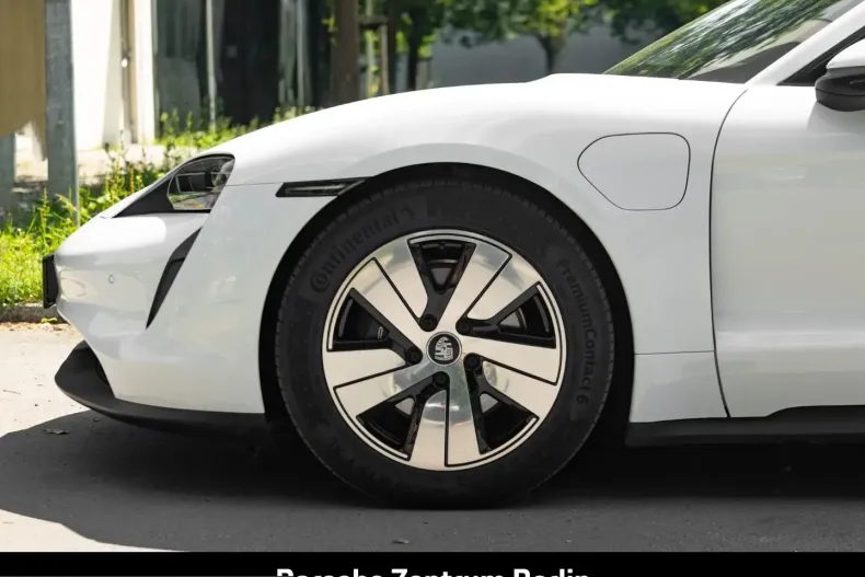 Porsche Taycan din 2023 cu 25.148 km - oferta POR243037 - foto 9