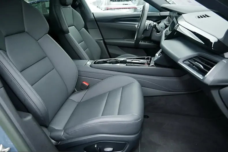 Audi e-tron GT din 2023 cu 21.400 km - oferta AUD243044 - foto 6