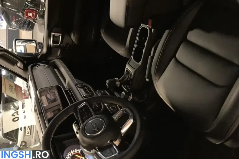 Jeep Wrangler din 2025 cu 9.900 km - oferta JEE243047 - foto 10