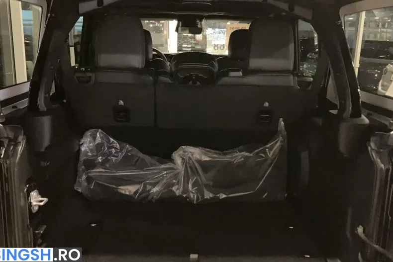 Jeep Wrangler din 2025 cu 9.900 km - oferta JEE243047 - foto 12