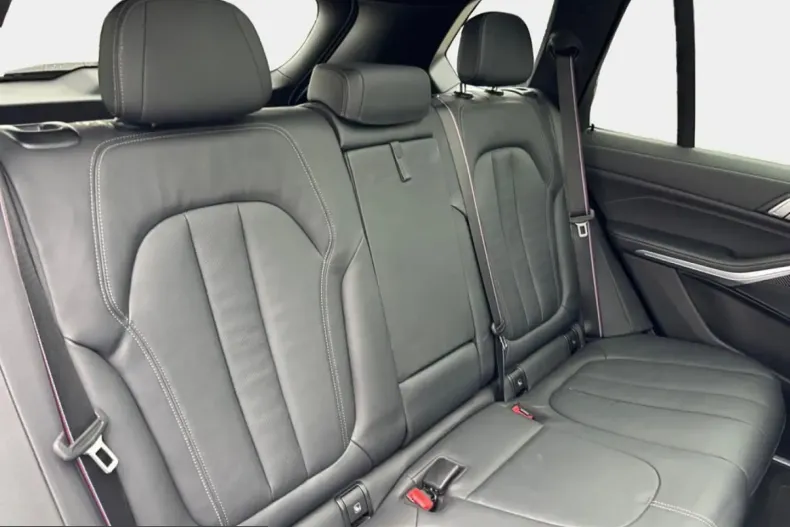 BMW X5 (Seria X) din 2023 cu 68.100 km - oferta BMW243049 - foto 11