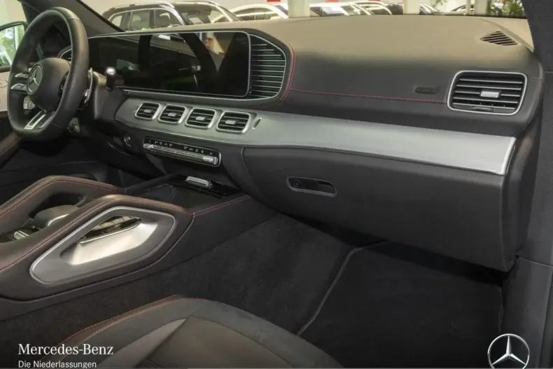 Mercedes-Benz GLE 53 AMG (Clasa GLE) din 2025 cu 20.873 km - oferta MER243068 - foto 11