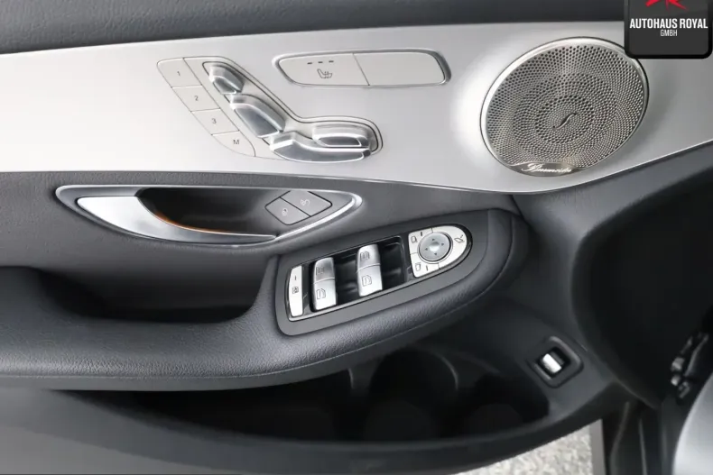 Mercedes-Benz GLC 300 (Clasa GLC) din 2021 cu 80.000 km - oferta MER243073 - foto 23