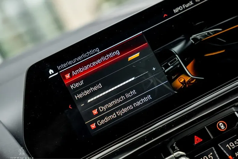 BMW M8 (Seria 8) din 2021 cu 55.041 km - oferta BMW243076 - foto 30