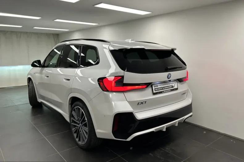 BMW iX1 (Seria X) din 2023 cu 26.215 km - oferta BMW243083 - foto 11
