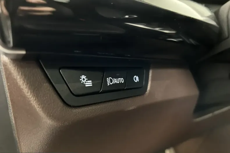 BMW iX1 (Seria X) din 2023 cu 26.215 km - oferta BMW243083 - foto 35