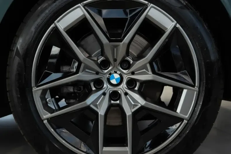 BMW 540 (Seria 5) din 2025 cu 30.140 km - oferta BMW243085 - foto 13