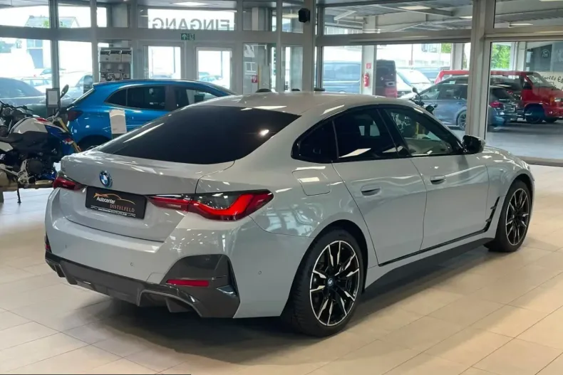 BMW i4 (Seria 4) din 2023 cu 26.386 km - oferta BMW243087 - foto 5