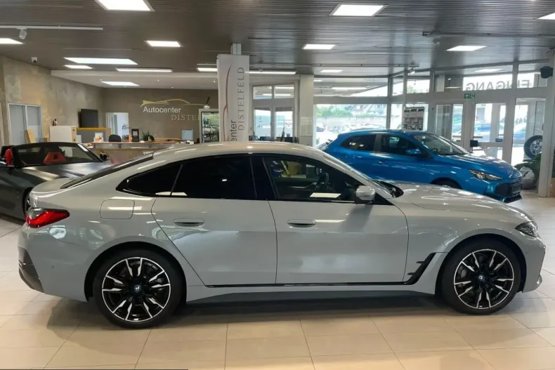 BMW i4 (Seria 4) din 2023 cu 26.386 km - oferta BMW243087 - foto 6