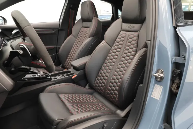 Audi RS3 din 2024 cu 33.100 km - oferta AUD243089 - foto 10