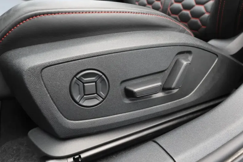 Audi RS3 din 2024 cu 33.100 km - oferta AUD243089 - foto 24
