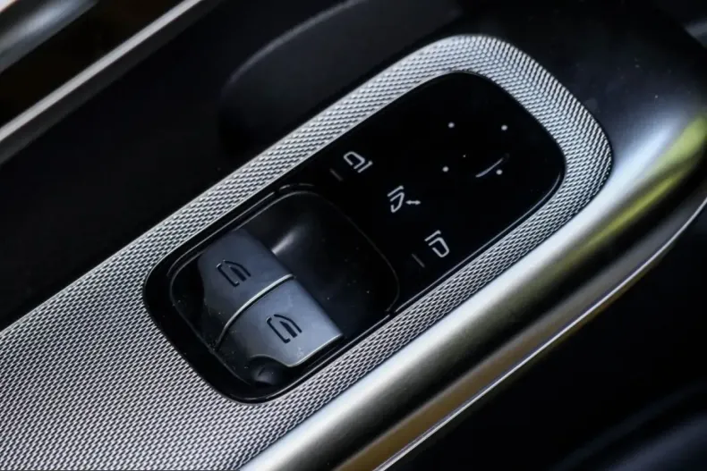 Mercedes-Benz CLE 220 (Clasa CLE) din 2025 cu 12.483 km - oferta MER243104 - foto 14