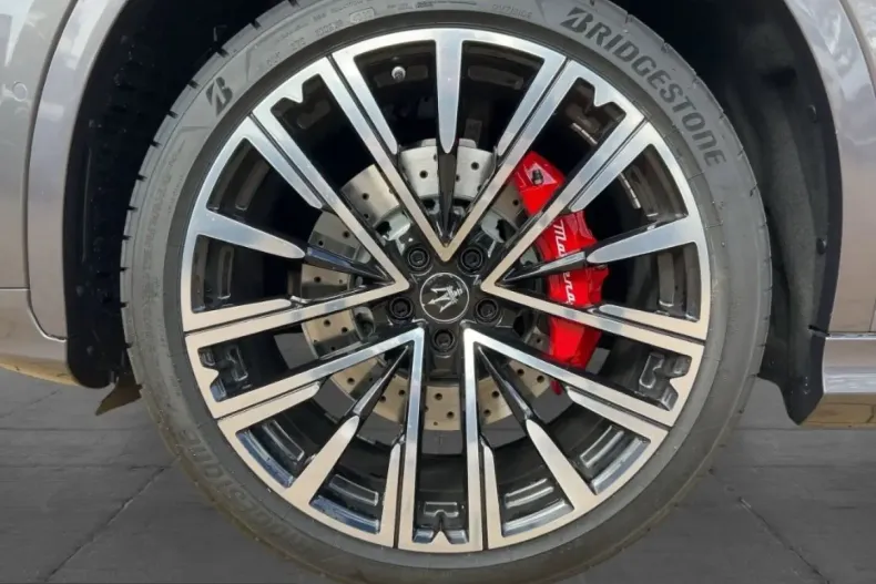Maserati Grecale din 2025 cu 20.113 km - oferta MAS243107 - foto 6