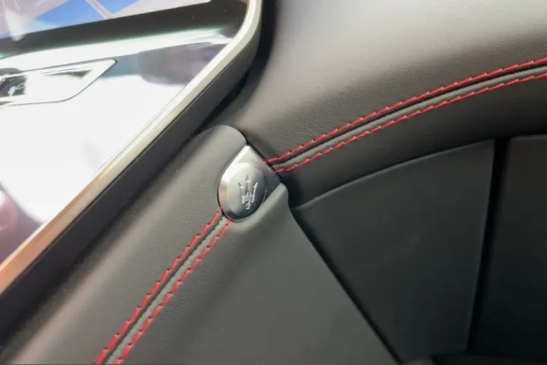 Maserati Grecale din 2025 cu 20.113 km - oferta MAS243107 - foto 22