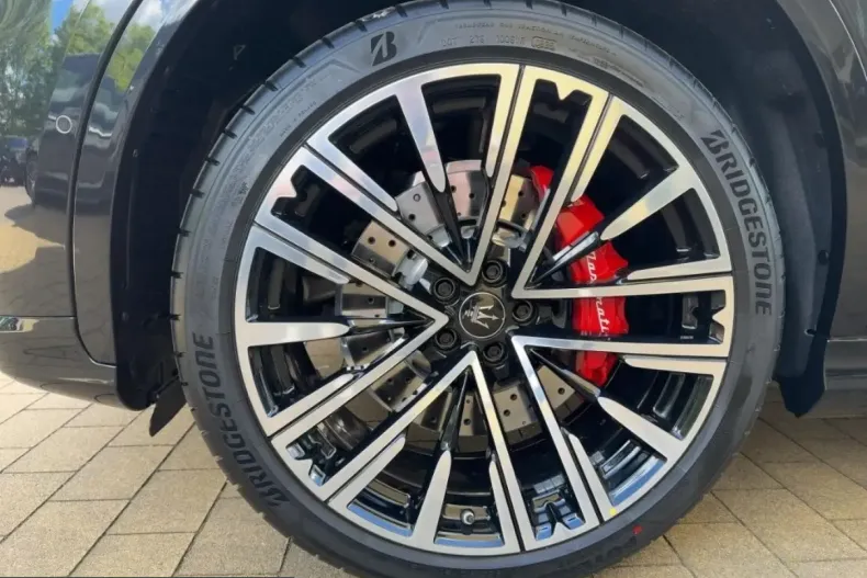 Maserati Grecale din 2025 cu 19.250 km - oferta MAS243108 - foto 7