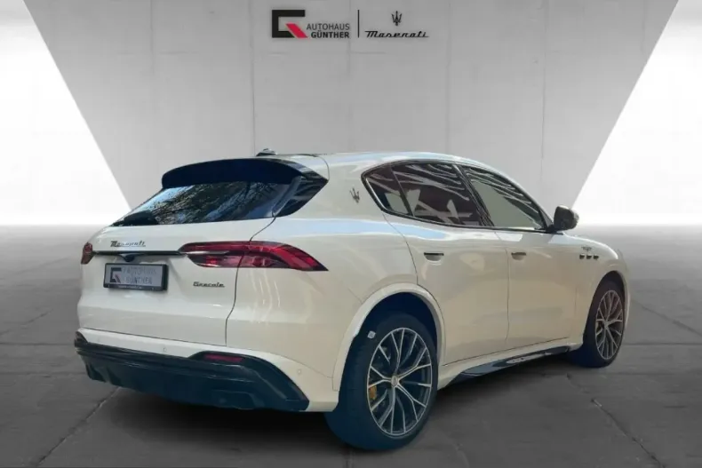 Maserati Grecale din 2025 cu 27.349 km - oferta MAS243114 - foto 4