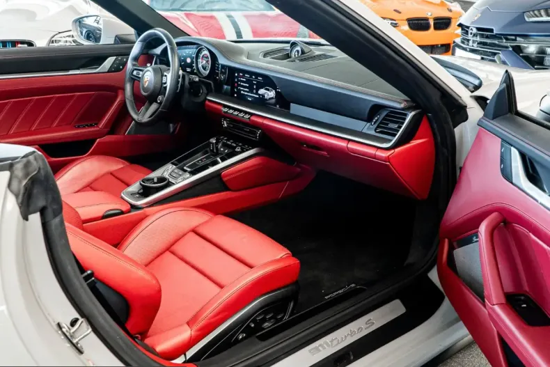 Porsche 911 din 2024 cu 3.294 km - oferta POR243115 - foto 5