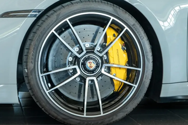 Porsche 911 din 2024 cu 3.294 km - oferta POR243115 - foto 8