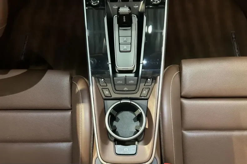 Porsche 992 din 2024 cu 8.350 km - oferta POR243117 - foto 11