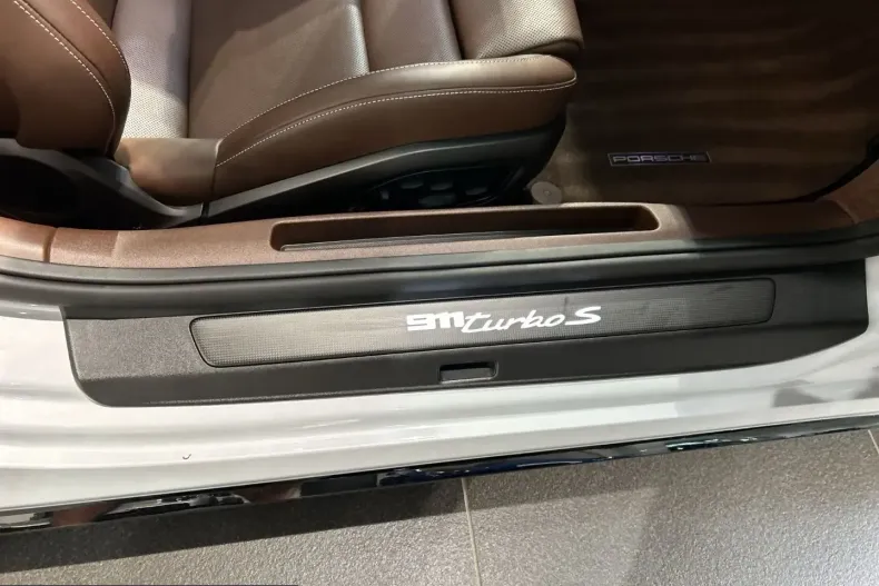 Porsche 992 din 2024 cu 8.350 km - oferta POR243117 - foto 14