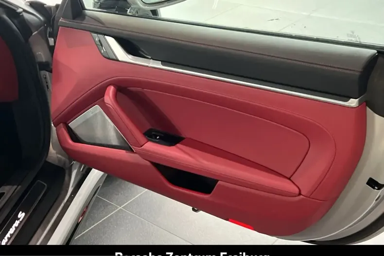 Porsche 992 din 2025 cu 5.700 km - oferta POR243118 - foto 32