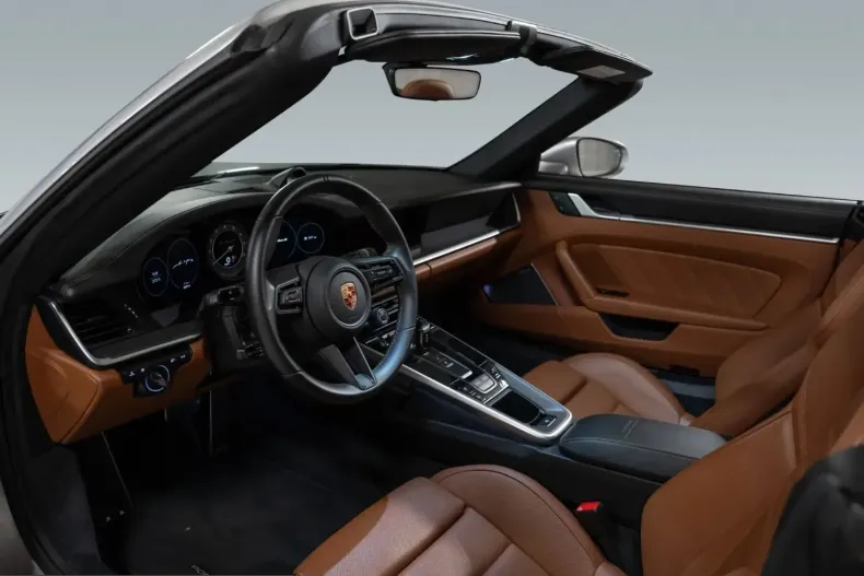 Porsche 992 din 2024 cu 8.500 km - oferta POR243119 - foto 5