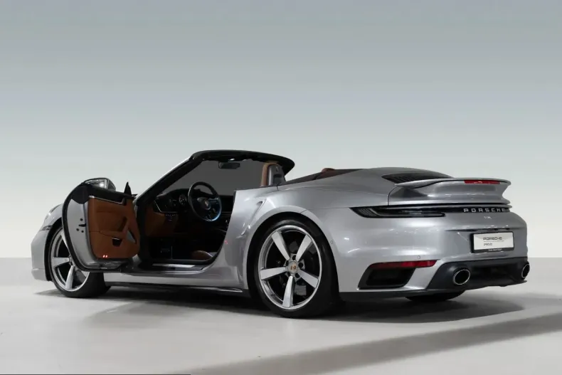 Porsche 992 din 2024 cu 8.500 km - oferta POR243119 - foto 8