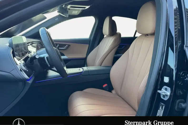 Mercedes-Benz E 300 (Clasa E) din 2025 cu 10.953 km - oferta MER243127 - foto 12