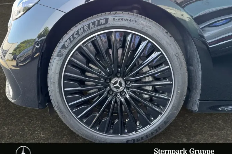 Mercedes-Benz E 300 (Clasa E) din 2025 cu 10.953 km - oferta MER243127 - foto 15