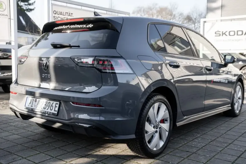 Volkswagen Golf din 2025 cu 19.990 km - oferta VOL243130 - foto 3