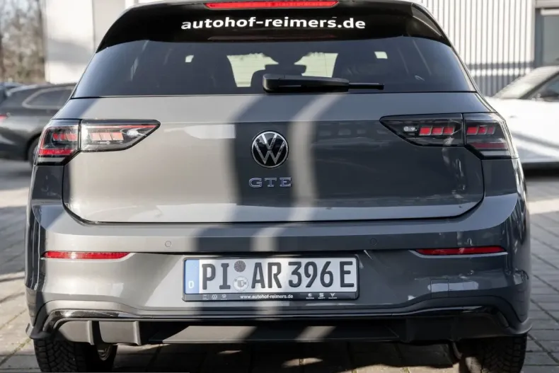Volkswagen Golf din 2025 cu 19.990 km - oferta VOL243130 - foto 4