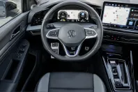 Volkswagen Golf din 2025 cu 19.990 km - oferta VOL243130 - foto 9