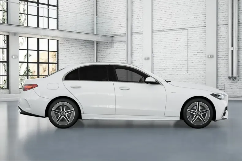 Mercedes-Benz C 300 (Clasa C) din 2025 cu 21.477 km - oferta MER243138 - foto 7
